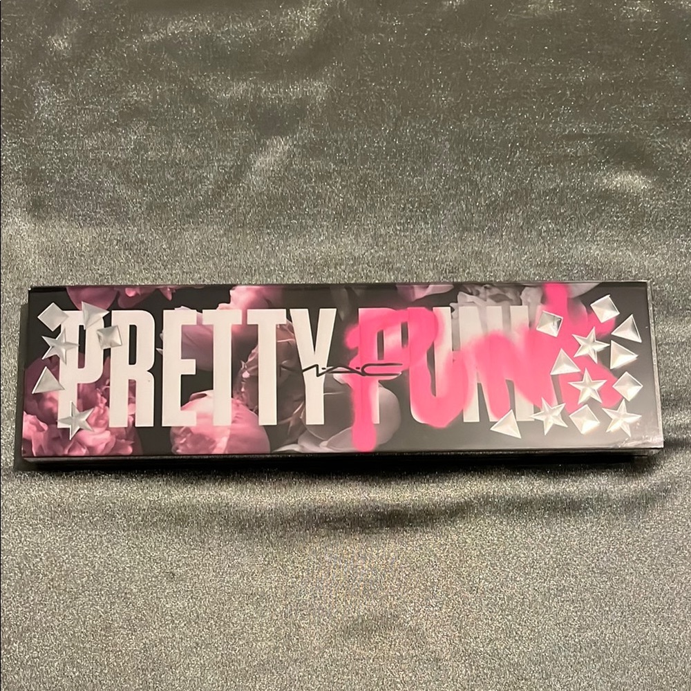 MAC Cosmetics Pretty Punk Eyeshadow Palette
